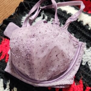 VS Lace Lavender Bra